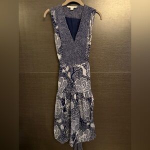 Diane Von Furstenberg Navy and White Patterned dress